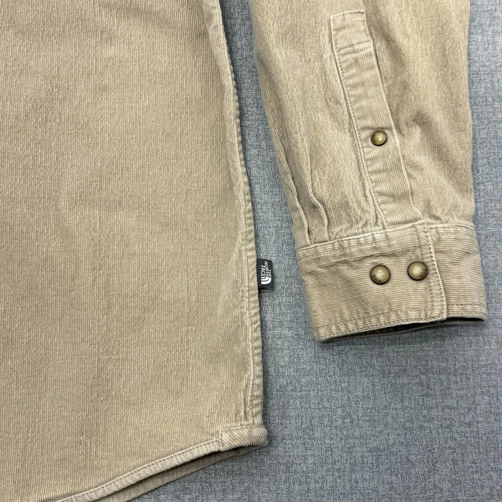 The North Face Corduroy Snap Button Shirt Men's XL Beige Tan Utility Outdoor